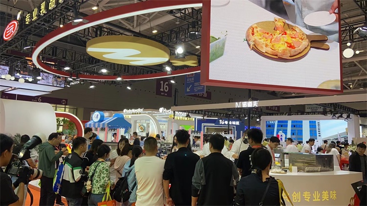 【主办及网站】2025成都国际中央厨房设备展览会头号玩家龙八国际网址2025成都商用厨房设备展(图2)